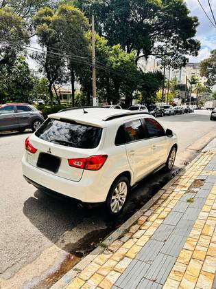 MITSUBISHI ASX 2.0 4X2 16V GASOLINA 4P AUTOMÁTICO MITSUBISHI ASX 2.0 4X2 16V GASOLINA 4P AUTOMÁTICO